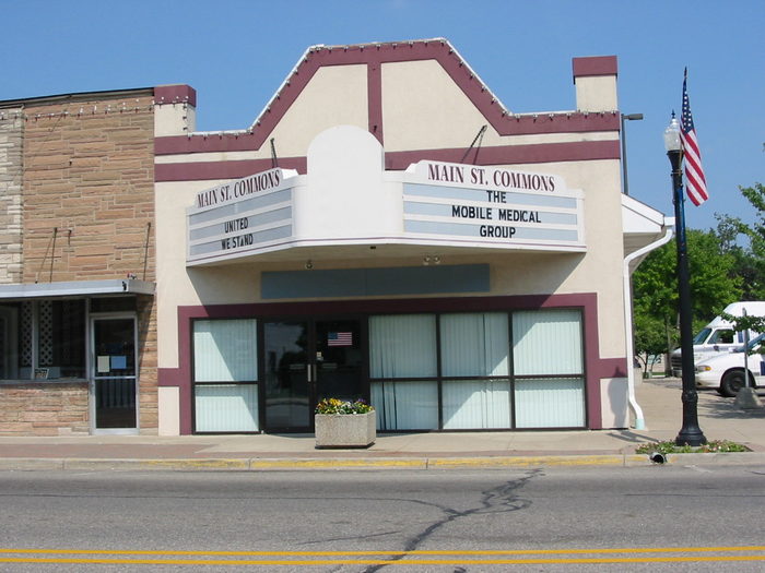 Sun Theatre - June 2002 Photo (newer photo)